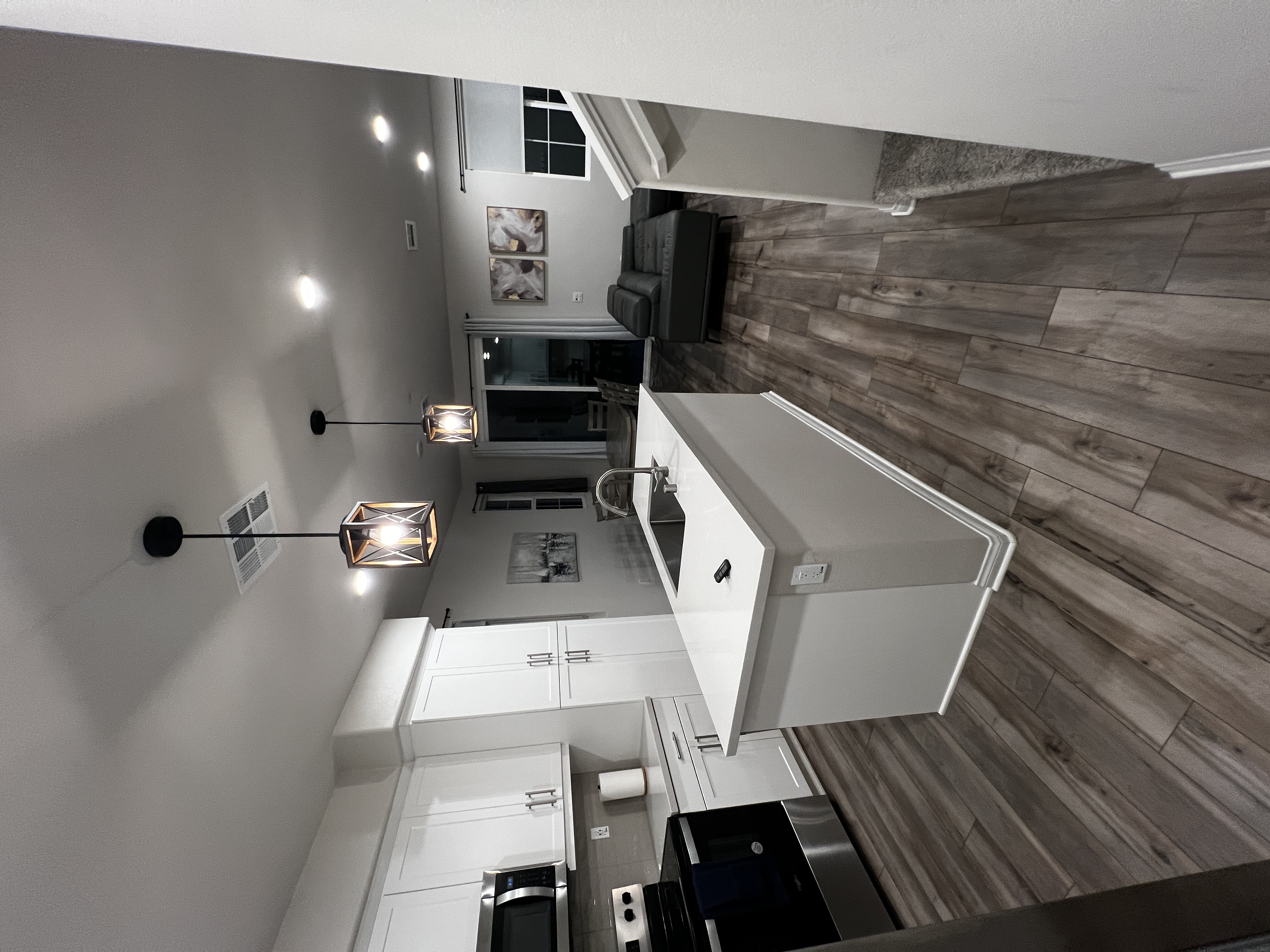 After: Kitchen - Airbnb